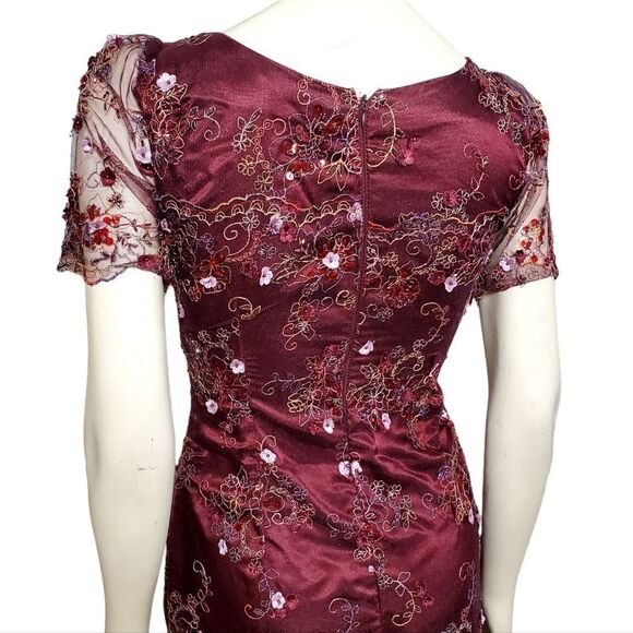 Romantic Womens Burgundy Red Tulle Dress with Floral Embellishments Size Small - Picture 6 of 16
